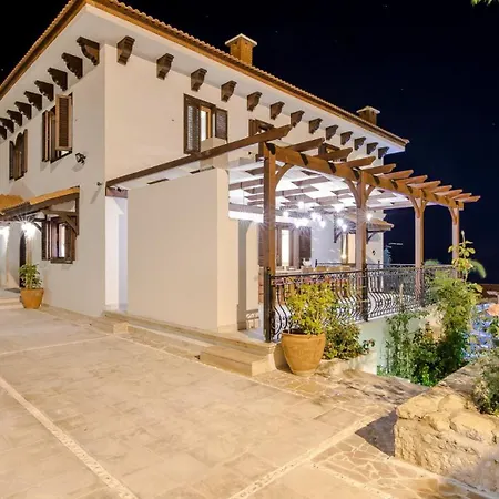 Villa 4 Bedroom Luxury -water Slide, Indoor Pool, Sauna *