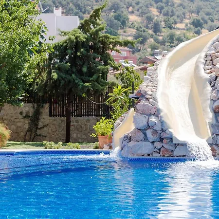 4 Bedroom Luxury -water Slide, Indoor Pool, Sauna Villa *