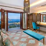 4 Bedroom Luxury -water Slide, Indoor Pool, Sauna Villa *