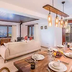 Villa 4 Bedroom Luxury -water Slide, Indoor Pool, Sauna