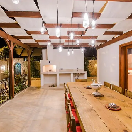 ヴィラ 4 Bedroom Luxury -water Slide, Indoor Pool, Sauna カルカン