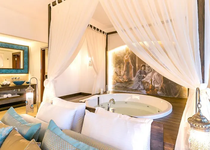 4 Bedroom Luxury -water Slide, Indoor Pool, Sauna Kalkan