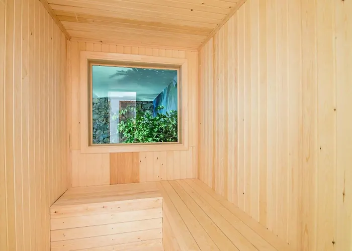 4 Bedroom Luxury -water Slide, Indoor Pool, Sauna *